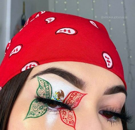 Mexican Flag Makeup, Mexican Makeup, Makeup Ojos, Cute Eyeshadow Looks, Makeup Is Life, Mexican Flag, Basic Makeup, Eye Makeup Designs, Eye Makeup Brushes