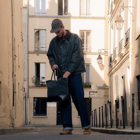 October is here, and with it comes a host of new pieces to explore at RoyalCheese! 👋 Cap - @goldwin_official Pertex Unlimited 2l Cap Dkleaf Sweat - @peregrineuk Ford Crew Shiraz Jacket - @barbour Transport Wax Jacket Sage Pant - @edwineurope Wide Pant Kurabo Blue Rinsed Shoes - @astorflex_official Montflex Cuoio Bag - @heritageleatherco_official Latigo Leather Tote Bag Noir #royalcheeseparis #royalcheese #menswear #outfit #shopping #barbour #men #paris #menstyle Wax Jacket Outfit Men, Barbour Jacket Mens Outfit, Barbour Style Men, Barbour Beaufort Men Outfit, Vintage Barbour Jacket, Barbour Outfit, Barbour Jacket Outfit, Barbour Jacket Mens, Barbour Defence Jacket