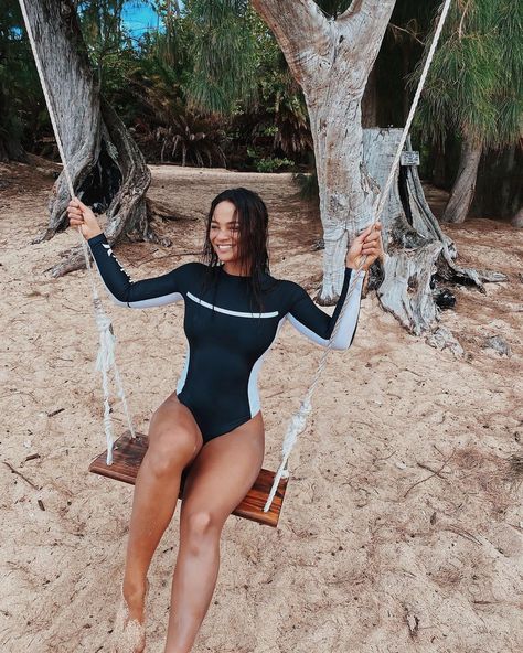 MAHINA FLORENCE on Instagram: “As you can see, I have a thing for swings on the beach 🙃they bring me back to my childhood when tire swings gave us so much happiness😄…” Summer Vacation Photo Ideas, Tire Swings, Bring Me Back, Vacation Photos, My Childhood, A Thing, Florence, The Beach, Bring It On