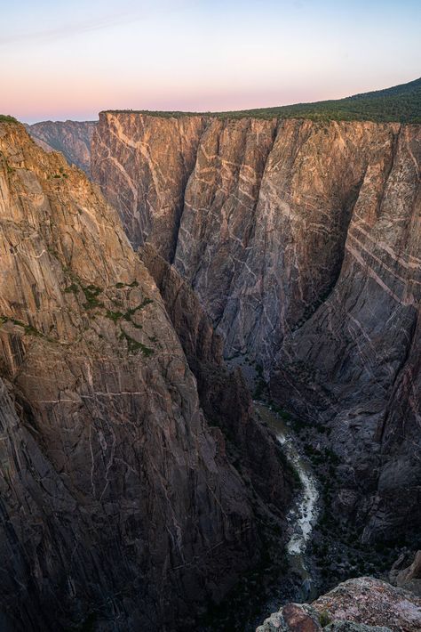 Why You Should Visit Black Canyon of the Gunnison National Park - Samantha Brown's Places to Love Lake Mcconaughy, Colorado Hiking Trails, Gunnison Colorado, Black Canyon Of The Gunnison, Colorado National Parks, Gunnison National Park, Road Trip To Colorado, Black Canyon, Mesa Verde National Park