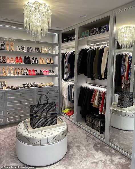 Roxy Jacenko gives fans a look inside her million dollar wardrobe | Daily Mail Online Roxy Jacenko, A Walk In Closet, Closet Colors, Beautiful Closets, Dream Closet Design, Luxury Closets Design, Million Dollar Homes, Dream Closets, Glam Room