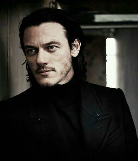 Luke Evans Luke Evans Dracula, The Great Train Robbery, Rabastan Lestrange, Walburga Black, Dracula Untold, Taylor Kitsch, Gq Magazine, Luke Evans, Black Families