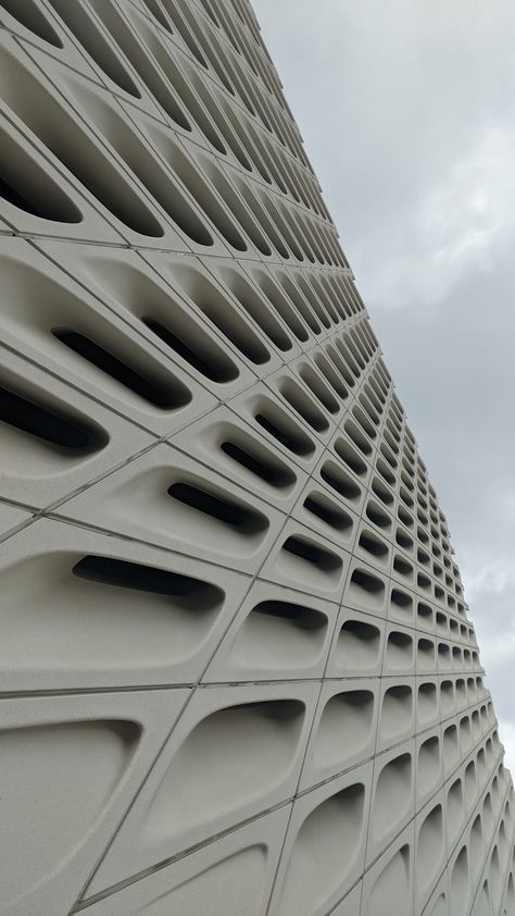 The Broad Museum in Los Angeles, CA The Broad Los Angeles, The Broad Museum Los Angeles, Broad Museum Los Angeles, Broad Museum, The Broad Museum, Los Angeles Museum, Parametric Design, Cali, Skyscraper