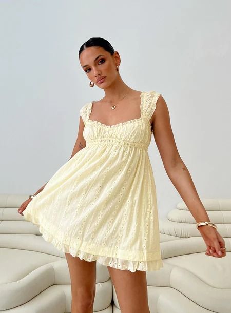 Petite Women's Clothing | Princess Polly AU Princess Polly Yellow Dress, Off Shoulder Cotton Dress, Short Sun Dresses, Hoco Dresses Modest, Boho Summer Outfits Beach, Long Yellow Dress, Yellow Sun Dress, Yellow Summer Dress, Princess Polly Dress