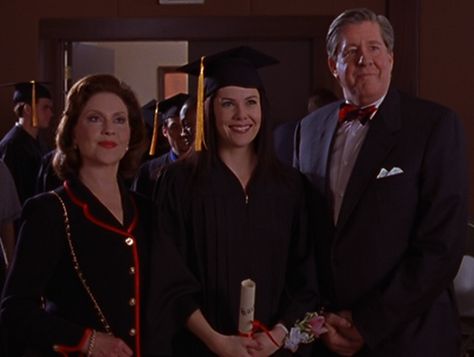 Gilmore Girls / 2.21 Lorelai's Graduation Day / July 31, 2014 #rewatch Emily Richards, Richard Gilmore, Gilmore Girls Lorelai, Emily Gilmore, Amy Sherman Palladino, Gilmore Girl, Milo Ventimiglia, Alexis Bledel, Lorelai Gilmore