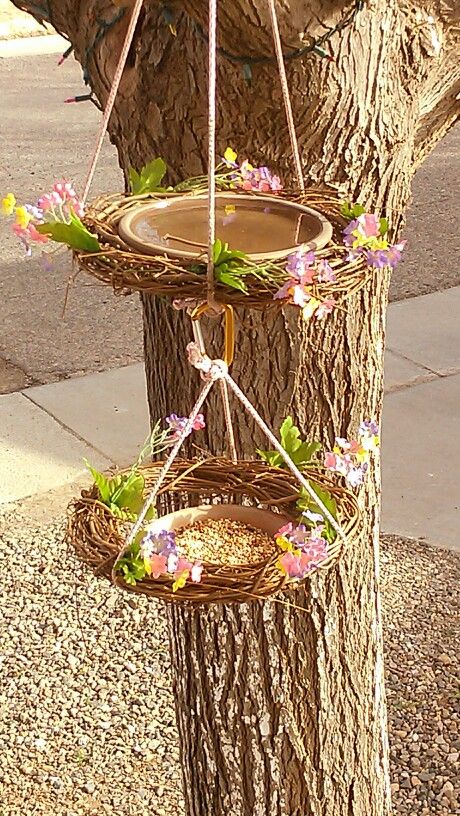 Willow Garden, Bird Houses Ideas Diy, Garden Rustic, Diy Bird Bath, Bird Bath Garden, Diy Bird Feeder, Deco Nature, Garden Crafts Diy, Diy Birds