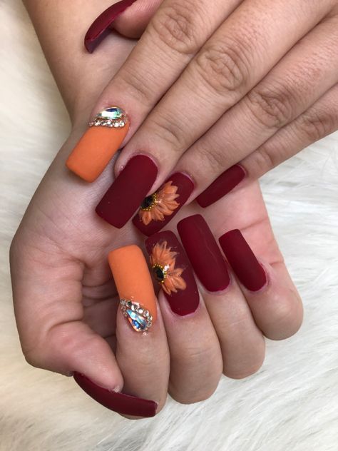 Sunflower Nail Designs Acrylic, Sunflower Nail Designs, Roses Nails, Nail Designs Acrylic, Sunflower Nail, Fall Wedding Nails, Sunflowers And Roses, Sunflower Nails, Leopard Nails