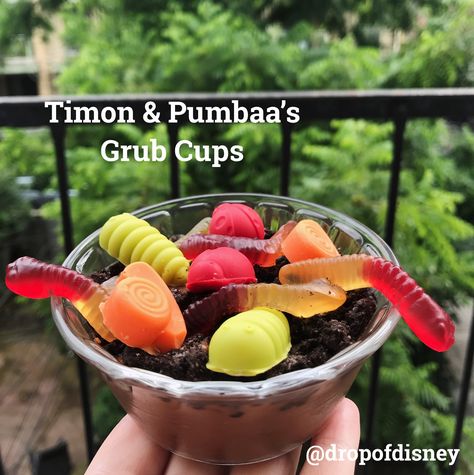 Rummage up some tasty grubs with these fun grub cups! Filled with chocolate pudding, Oreo crumbs, gummy worms, and homemade candy grubs, these tasty treats are the perfect way to celebrate the release of the new Lion King movie! Hakuna Matata! #disney #lionking #grubs #dirtcups #timon #pumbaa #chocolate #pudding