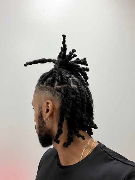 Dreads Styles Black, Loc Hairstyles For Men, Men Hairstyle Ideas, Men Dread Styles, Cornrow Braids Men, Mens Twists Hairstyles, Best Braided Hairstyles, Iconic Hairstyles, Hair Twists Black