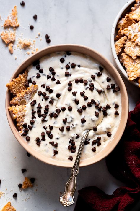 Make this super easy cannoli dip the next time you need dessert for a crowd. It has luxuriously creamy with a ricotta and mascarpone cheese base, and bright lemon, cinnamon, and vanilla come together for an irresistible dip. Serve with cannoli chips, strawberries, and more! Cannoli Dip With Mascarpone, Canoli Dip Best, Cannoli Chips, Easy Cannoli Dip, Meals Everyone Will Love, Easy Cannoli, Dessert For A Crowd, Quiche Muffins, Dessert Dip Recipes