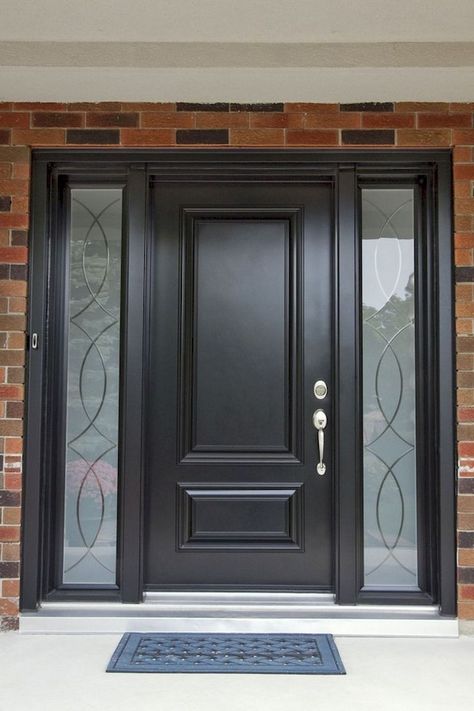 Front Entry Decor, Painted Exterior Doors, Exterior Entrance Doors, Pintu Interior, Front Door Ideas, Entry Door Designs, Exterior Door Designs, Black Front Door, Front Door Entryway