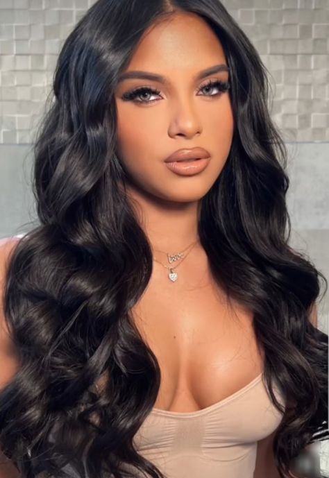 Bombshell Curls, Cabello Hair, Hair Wigs For Black Women, Top Girl, Wedding Hair Inspiration, Wigs Human Hair, Body Wave Wig, Bridal Hair And Makeup, Formal Hairstyles