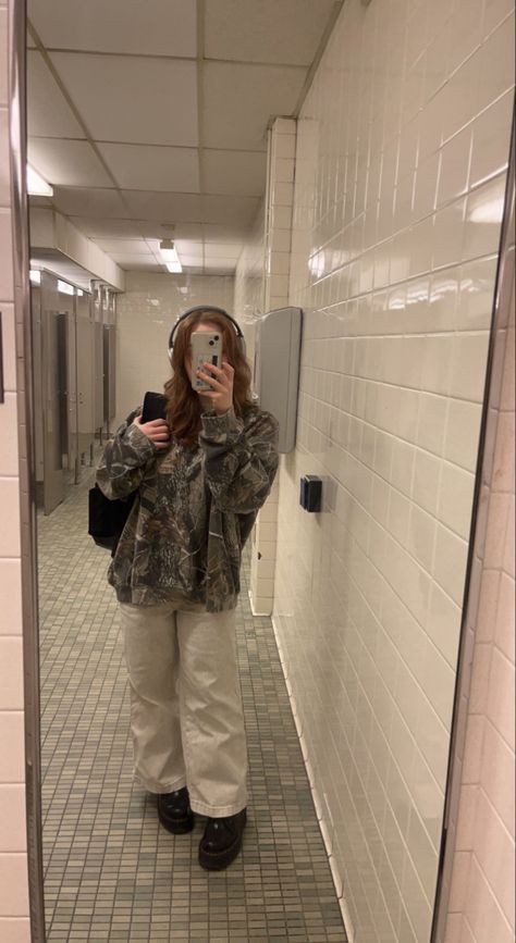 Emo Camo Outfits, Camo Jacket Outfit Aesthetic, Camo Long Sleeve Outfit, Camouflage Top Outfit, Camo Hoodie Aesthetic, Camo Shirt Outfit Aesthetic, Camo Aesthetic Outfit, Camo Long Sleeve Shirt Outfit, Oversized Camo Jacket Outfit