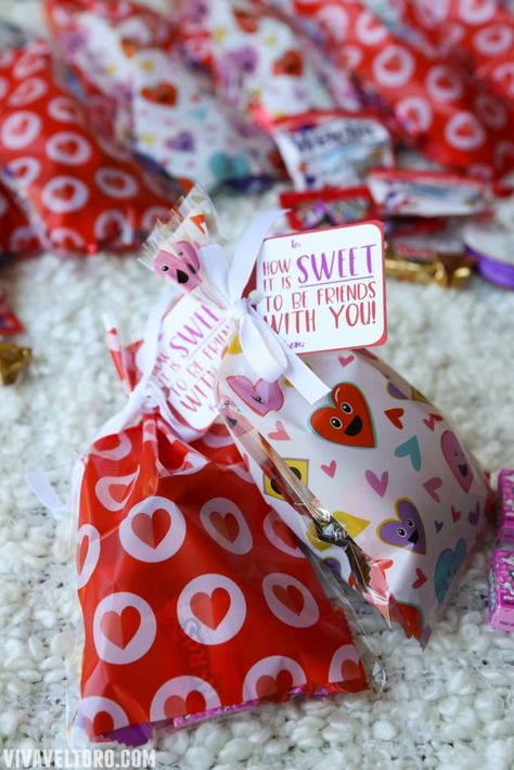 Free Printable Valentines Tags, Valentine Gift Tags, Valentines Gift Tags, Preschool Gifts, Preschool Valentines, Printable Valentine, Valentine Crafts For Kids, Sweet Bags, Valentines Printables Free