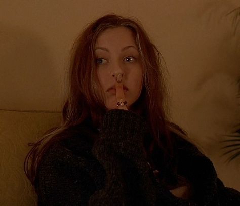 Katharine Isabelle Ginger, Ginger Snaps Pfp, Ginger Fitzgerald Icon, Ginger Fitzgerald Aesthetic, Honor Aesthetic, Margot Verger, Ginger Pfp, Katherine Isabelle, Ginger Fitzgerald