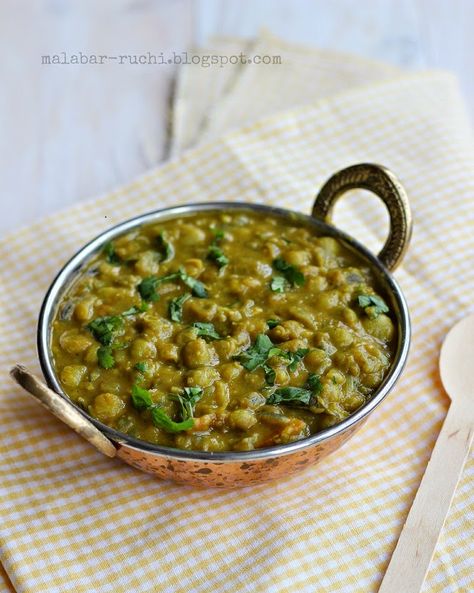 Curry Peas, Peas Recipe Indian, Green Peas Curry, Green Peas Recipes, Curry Recipes Vegetarian, North Indian Recipes, Goan Recipes, Vegetarian Curry, Kerala Food