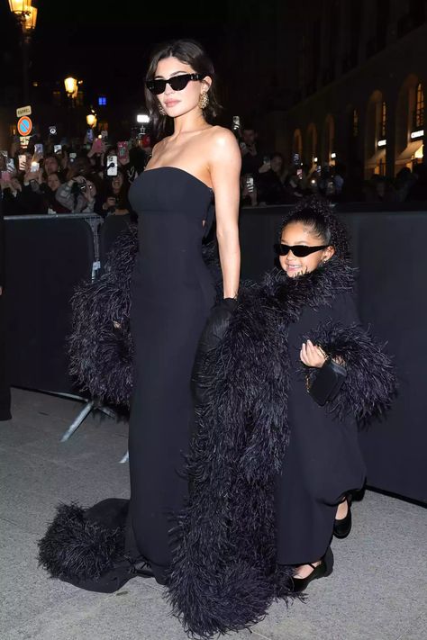 Kylie Jenner and Stormi Webster Had a Matching Mommy-and-Me Moment at the Valentino Show Kylie Jenner Baby, Stormi Webster, Valentino Haute Couture, Valentino Couture, Dior Couture, Couture Week, Strappy Dresses, Kardashian Jenner, Timothee Chalamet