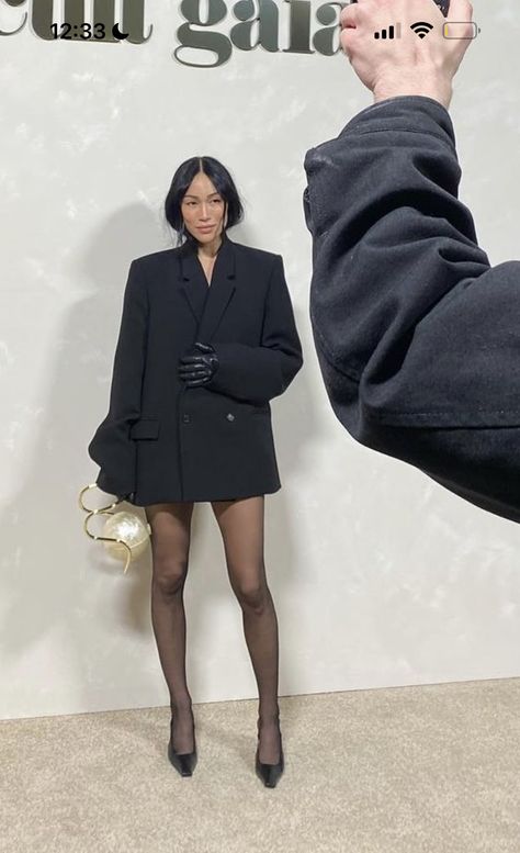 Blazer With Tights Outfit, Blazer And Pantyhose Outfit, Blazer Outfits Heels, Blazer Tights Outfit, Black Velvet Shorts Outfit, Blazer Outfit Night Out, Blazer Stockings Outfit, Oversized Blazer Outfit Night Out, Mini Dress With Tights Outfit