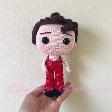 Harry Styles Crochet Doll Pattern Free, Crochet Harry Styles Doll, Harry Styles Crochet Pattern, Amigurumi Harry Styles, Harry Style, Custom Crochet, Handmade Decor, Diy Crochet Projects, Crochet Art