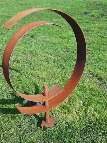 Rustic Sculpture, Rusty Metal Garden Art, Ring Sculpture, Rustic Garden Design, Jeremiah Fisher, Balkon Decor, Rusty Garden, Garden Centerpiece, Metal Sculptures Garden