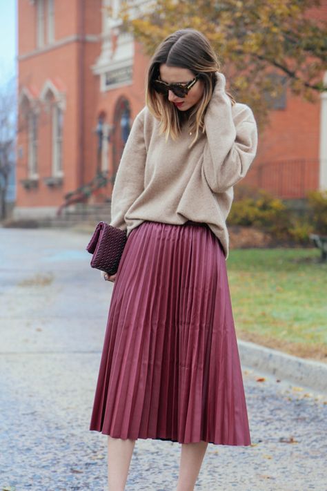 PLEATED MIDI SKIRT AND CASHMERE SWEATER | Jess Ann Kirby Maxi With Sweater, Burgundy Pleated Skirt Outfits, Maroon Pleated Skirt Outfit, Red Midi Pleated Skirt For Fall, Fall Burgundy Pleated Skirt, Fall Pleated Pink Skirt, Lala Outfits, Pleated Midi Skirt Outfit, Burgundy Midi Skirt