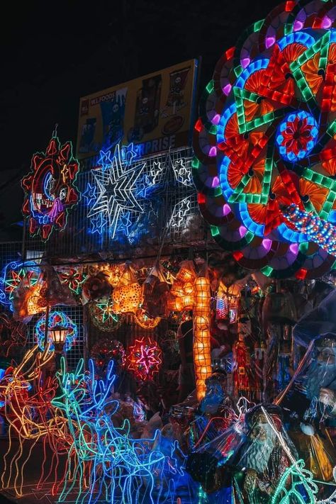 Christmas In The Philippines Aesthetic, Philippine Christmas, San Fernando Pampanga, Christmas In The Philippines, Christmas Aesthetics, Halloween Wreath, Philippines, Night Light, Lanterns