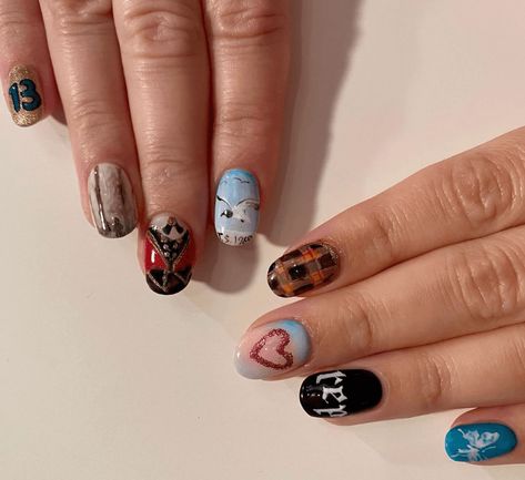 Eras Tour Nail Art, Speak Now Nails Taylor Swift, Ttpd Nails Taylor Swift, 1989 Nails Taylor Swift, Taylor Swift Nails Inspired Eras Tour, Taylor Swift Nails Ideas, Swiftie Nails, Taylor Swift Eras Nails, Folklore Nails