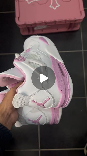 362K views · 133K likes | Dat-Luv on Instagram: "Air Jordan 4 “Pink Oreos�” @pickpop_88  -pickpop.ru -code:DAT  #datluvsneakers  #reels foryou #blowthisup #streetstyle #sneakerhead #vintage #trending #reseller #nike #style #fashion #sneaker #footlocker #jordan #jordans #sneakerheads #sneakerstore #sneakerhead #menstyle #outfits #summer #af1 #nikesb #jordan4 #gloves #socks" Pink Oreos, Nike Style, Sneaker Stores, Air Jordan 4, Swag Shoes, Outfits Summer, Nike Sb, Sneaker Head, Oreo