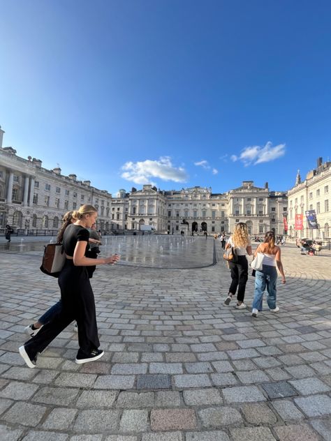 University Of London Aesthetic, University London Aesthetic, Kings College London Aesthetic, King's College London Aesthetic, University College London Aesthetic, Kings College London, Uni Motivation, Scholar Aesthetic, College Core