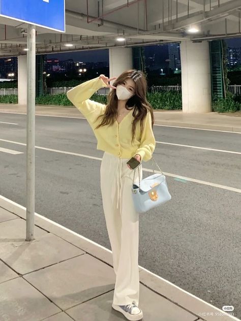 Pastel Style Fashion, Korean Casual Outfits, Casual Day Outfits, Korean Fashion Dress, Korean Girl Fashion, Korean Fashion Trends, Ulzzang Fashion, Mode Inspo, Kpop Fashion Outfits