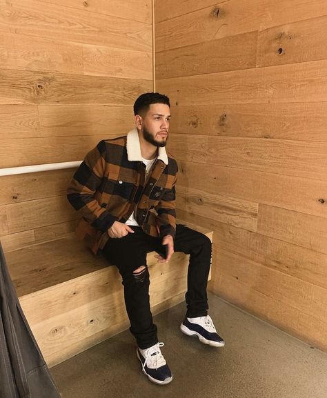 Black Man Flannel Outfit, Men Flannel Outfits, Flannel Streetwear, Flannel Outfits Men, Mens Outdoor Fashion, Mens Fits, Flannel Outfit, Flannel Outfits, Black Men Fashion Swag