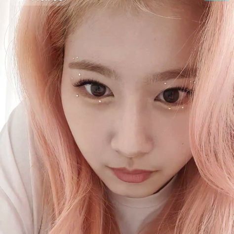 Sana Pink Hair, Sana Pink, Sana Icons, Sana Minatozaki, Bestest Friend, Tzuyu Twice, Me As A Girlfriend, Twice Sana, Minatozaki Sana