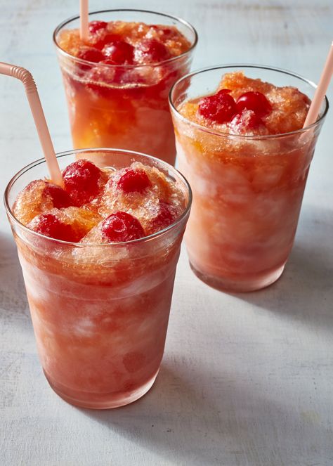 Adult Slushies, Maraschino Cherries Recipes, Marachino Cherries, Cherry Recipe, Hawaiian Drinks, Cherry Drink, Cherry Lemonade, Cherry Vodka, Slushie Recipe