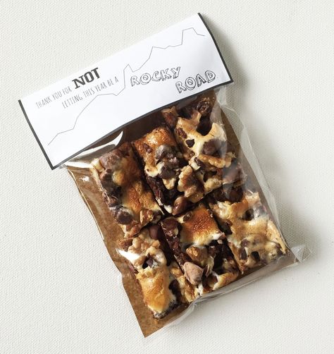 Rocky Road Packaging Ideas, Baked Potato Bar Teacher Appreciation, Teacher Appreciation Baked Goods, Teacher Appreciation Gifts Baking, Rocky Road Packaging, Teacher Appreciation Snickers Bar, Trail Mix Bar Teacher Appreciation, Rocky Road Bars, Rocky Road Recipe