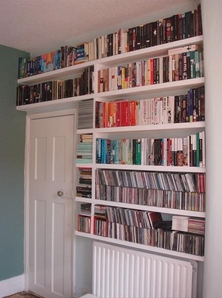 Building A Shelf, Bedroom Storage Shelves, Alcove Ideas Living Room, Library Corner, Radiator Shelf, Bookshelf Inspiration, Bookshelves In Bedroom, Electric Radiators, Radiator Cover