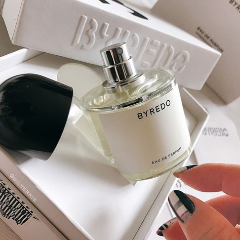 Byredo Unnamed, Sitting On A Train, Summer Makeup Trends, Cities Of The World, Fragrance Bottle, Comfy Sweatpants, Design Aesthetics, Swedish Brands, Train Ride