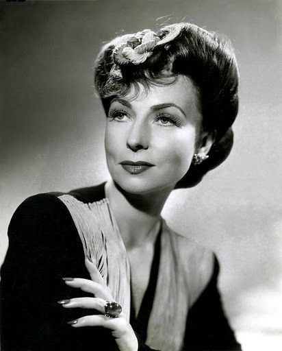 An Actress for All Seasons: The Fabulous Agnes Moorehead Hokey Pokey, Agnes Moorehead, Classic Film Stars, Elizabeth Montgomery, Classic Movie Stars, Classic Actresses, Character Actor, Easy Listening, Actrices Hollywood