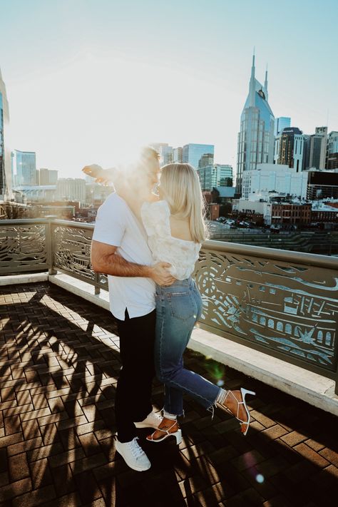 Nashville Couples Photos, Engagement Photos Nashville, Nashville Engagement Photos, Insta Theme, Couples Trip, Trip Photos, Couples Pics, Bridge Photography, Nashville Trip