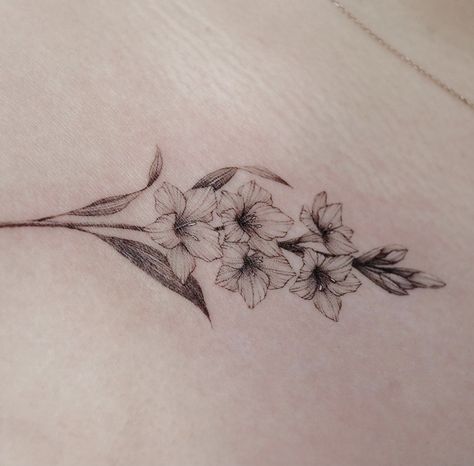 Larkspur Fine Line Tattoo, Hawthorne Flower Drawing, Larkspur Tattoo Simple, Gladiolus Tattoo Design, Hawthorn Flower Tattoo, Gladiolus Flower Drawing, Gladioli Tattoo, Tat Drawings, Gladiolas Tattoo