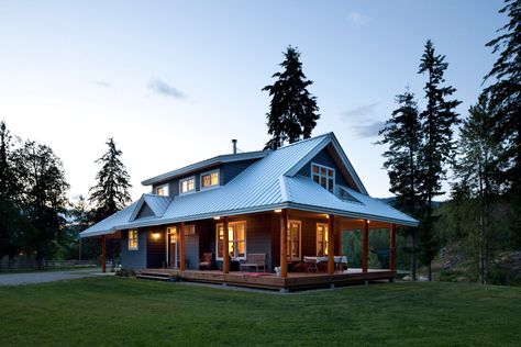 Designed as a prefabricated “kit”, this unique family mountain home was delivered in pieces and assembled on our clients’ property. Rustic Farmhouse Exterior, Carport Modern, Barndominium Floor Plans, Casa Exterior, Design Exterior, Small Houses, Metal Building Homes, Cabin Ideas, Farmhouse Exterior