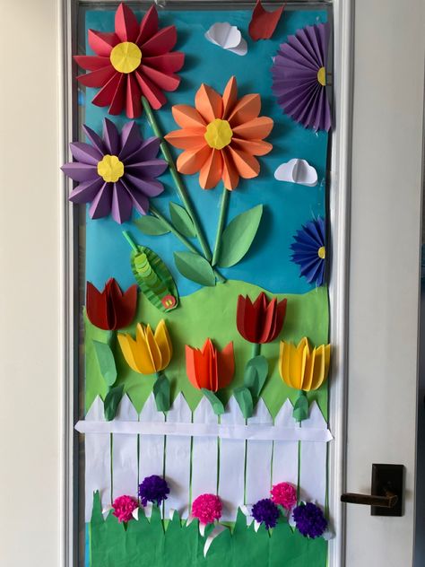 Spring School Decorations Classroom, Paper Flower Door Decorations, Spring School Door, Spring Decorations For Classroom, Spring Hallway Decorations School, How To Keep Desks From Moving Classroom, Flower Door Decorations, Spring Classroom Decorations Wall Decor, Spring Preschool Door Ideas