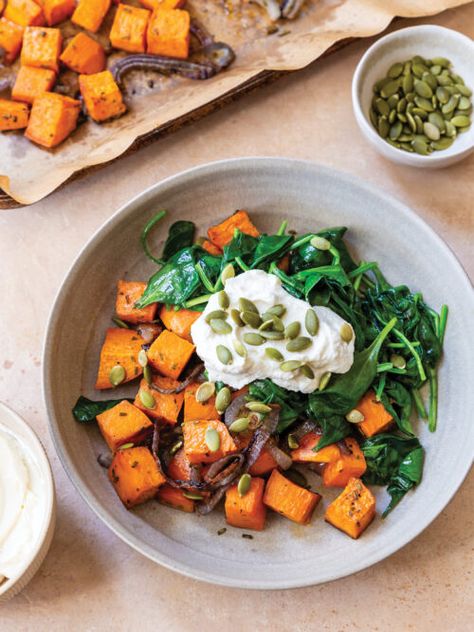 In these bowls, roasted sweet potatoes, sautéed spinach and sweet ricotta cheese come together to make the most delicious cozy dish for a cold day. I’ve added pumpkin seeds to give it a little crunch. Sweet Potato Ricotta Recipes, Sweet Ricotta, Flexitarian Recipes, Sweet Potato Bowls, Vegetarian Mains, Sweet Potato Spinach, Ricotta Recipes, Spinach Ricotta, Cheese Pumpkin