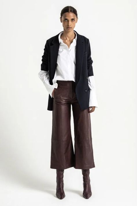 Flared Leather Pants, Culottes Outfit, Leather Culottes, House Of Dagmar, Brown Leather Pants, Leather Outfit, Mode Inspiration, Pre Fall, Fall Winter Outfits