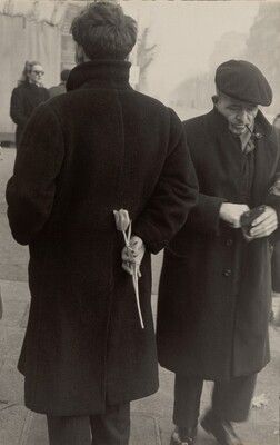 Robert Frank Paris New Year, Robert Frank Photography, Zoo Pictures, Garry Winogrand, Lee Friedlander, Berenice Abbott, Dark Aesthetics, Robert Frank, Romantic Paris