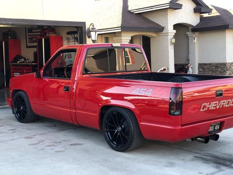 Jesse Mtz on Instagram: “New Wheels for the 454SS #454ss #454sstruck #c7corvette #corvettewheels” 454 Ss Truck, Trucks Lowered, Chevy Trucks Lowered, Corvette Wheels, Obs Chevy, New Pickup Trucks, Obs Truck, Chevy Trucks Silverado, Classic Cars Chevy