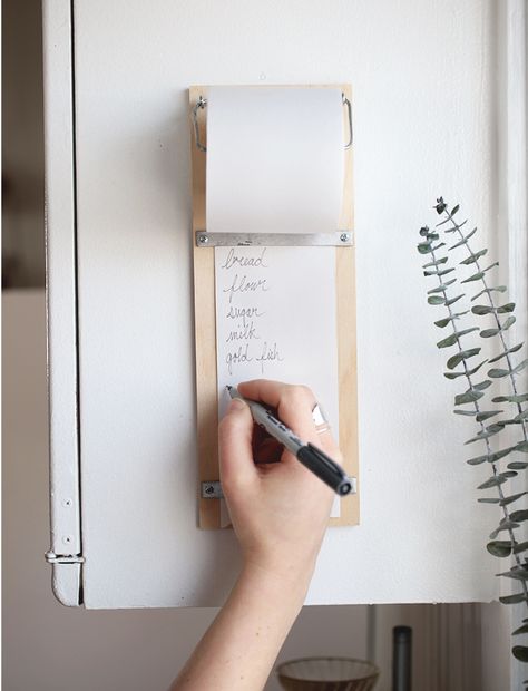 I’m pretty old-school when it comes to my grocery shopping list – paper & pen on the fridge is still going strong in my house! Even though my grocery store has an app for creating a… Organizational Hacks, Clever Organizer, Shopping List Grocery, Ideas Hogar, Diy Holz, Hobby Room, Family Organizer, Home Organization Hacks, Easy Organization