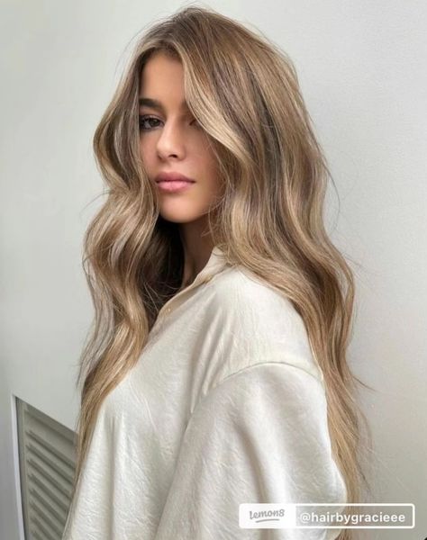 Rambut Brunette, Brown Hair Inspo, Bronde Hair, Brunette Hair With Highlights, Dirty Blonde Hair, Dark Blonde Hair, Blonde Hair Inspiration, Blonde Hair Looks, Brown Blonde Hair