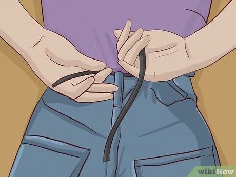 How To Style Big Cargo Pants, Hacks For Pants That Are Too Big, Pants That Are Too Big, When Your Jeans Are Too Big, Shoestring Pants Hack, Fix Pants That Are Too Big, How To Make Pant Waist Smaller, How To Wear Pants That Are Too Big, How To Wear Jeans That Are Too Big