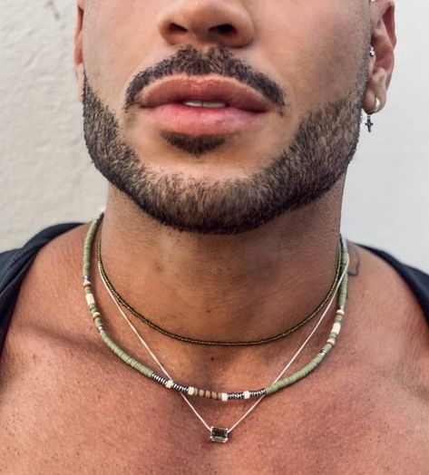 Men Jewelry Boho, Mens Accessories Necklace, Bohemian Men, Streetwear Jewelry, Mens Beaded Necklaces, Mens Gold Jewelry, Diy For Men, Friendship Bracelets Diy, Diy Wire Jewelry