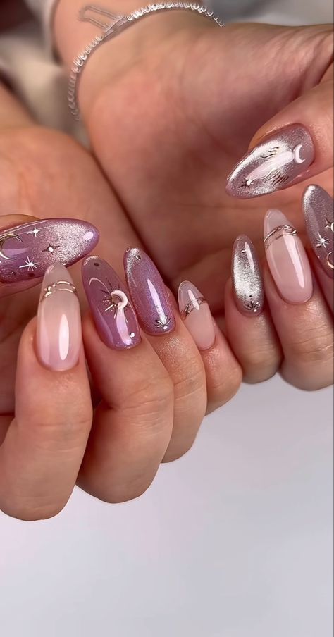 Nail Inspo Lilac, Lavender Cat Eye Nails, Nail Art Elegant Classy Beautiful, Cat Eye Nails Pink, Lilac Nail Art, Mum Nails, Lilac Nails Design, Prom 2k24, Uñas Aesthetic